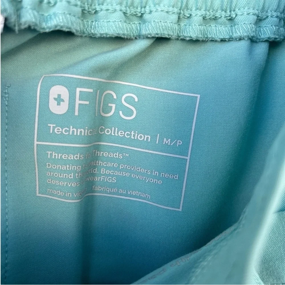 FIGS Women’s Scrub Pants - Size Medium Petite - Light Blue